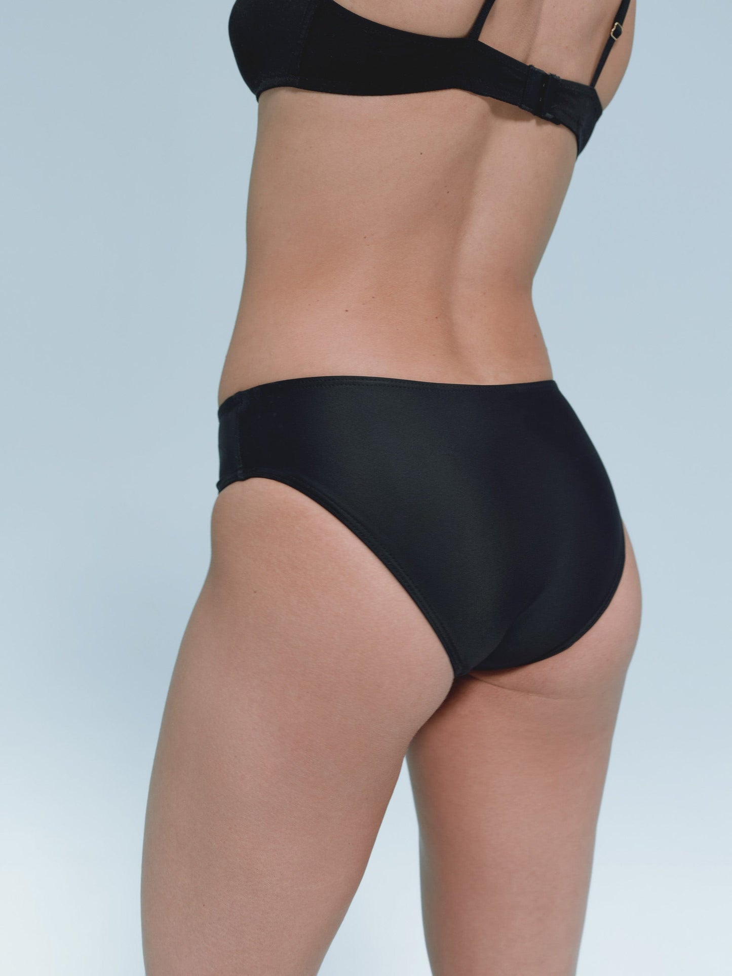 Period swimwear - Bikini - Recycled Nylon - Black